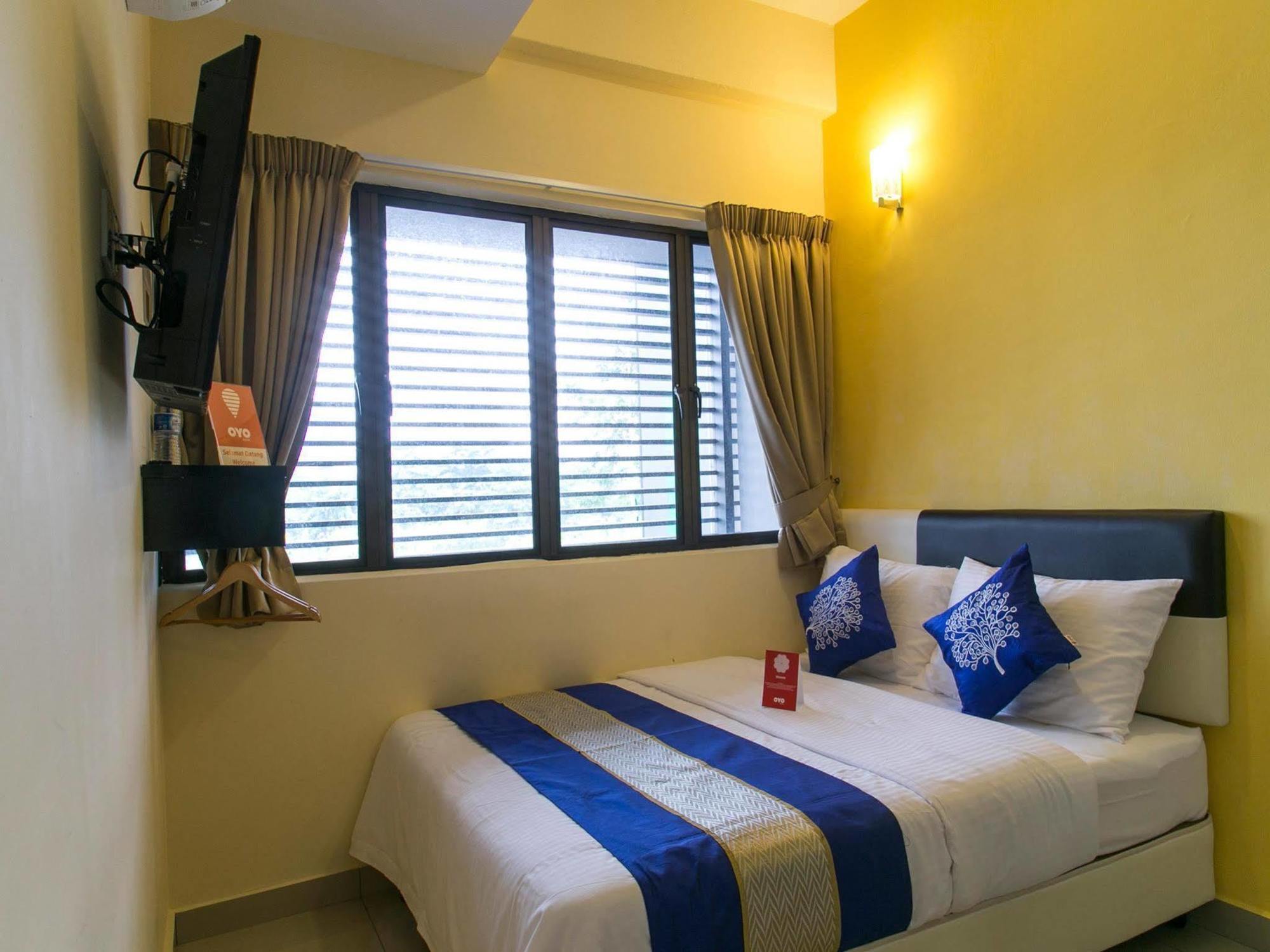 קואלה לומפור Oyo 220 Hotel Sri Maluri מראה חיצוני תמונה