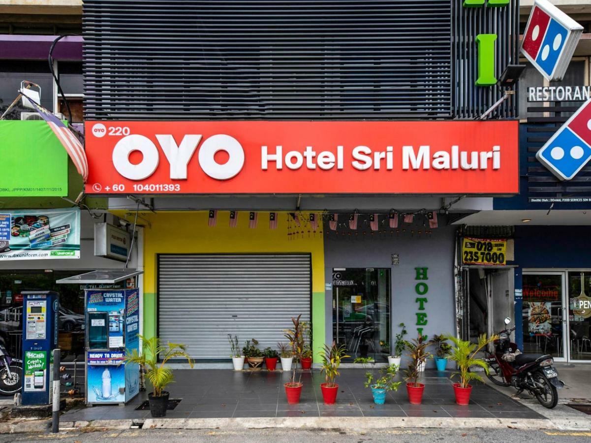 קואלה לומפור Oyo 220 Hotel Sri Maluri מראה חיצוני תמונה