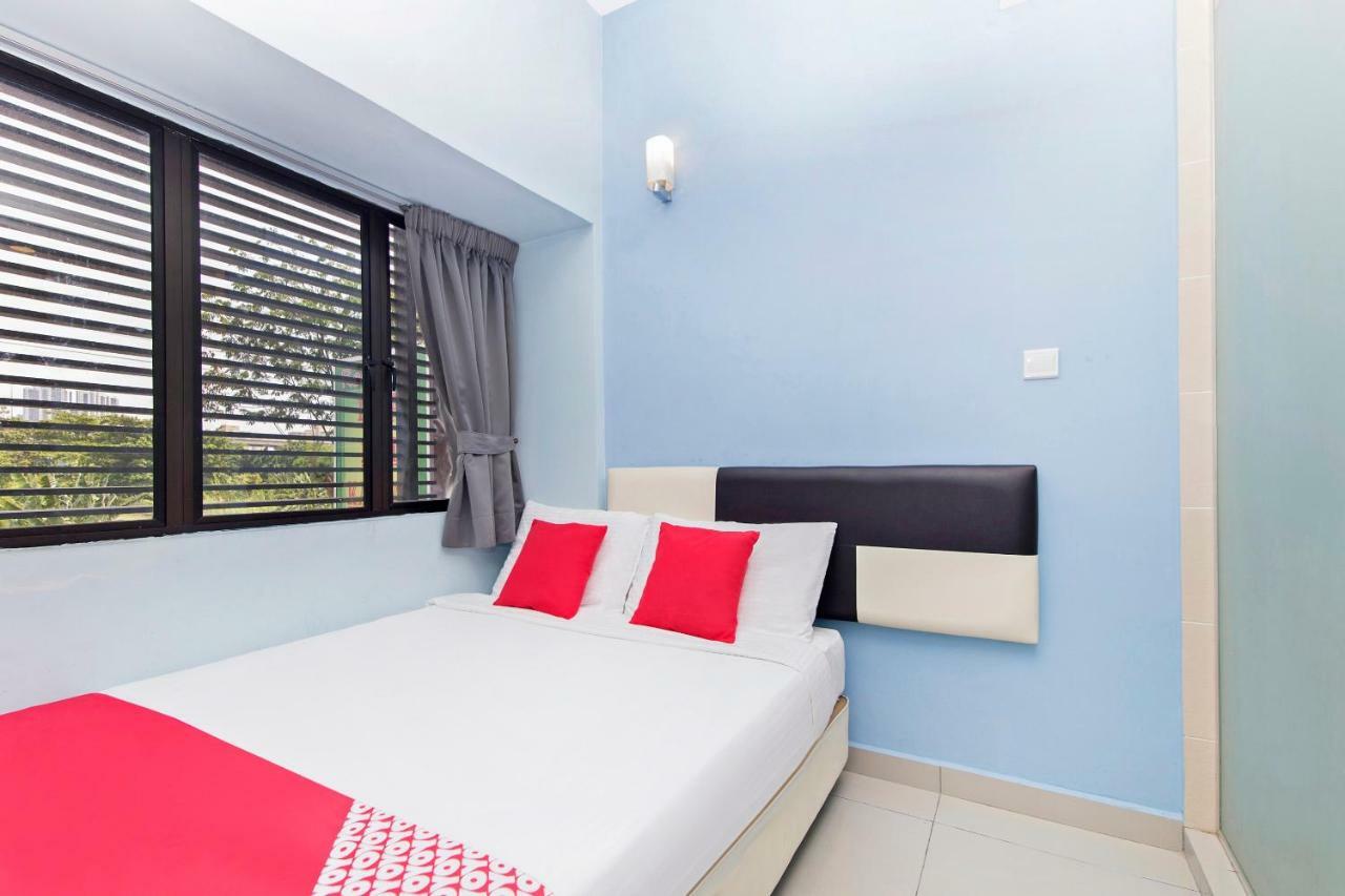 קואלה לומפור Oyo 220 Hotel Sri Maluri מראה חיצוני תמונה