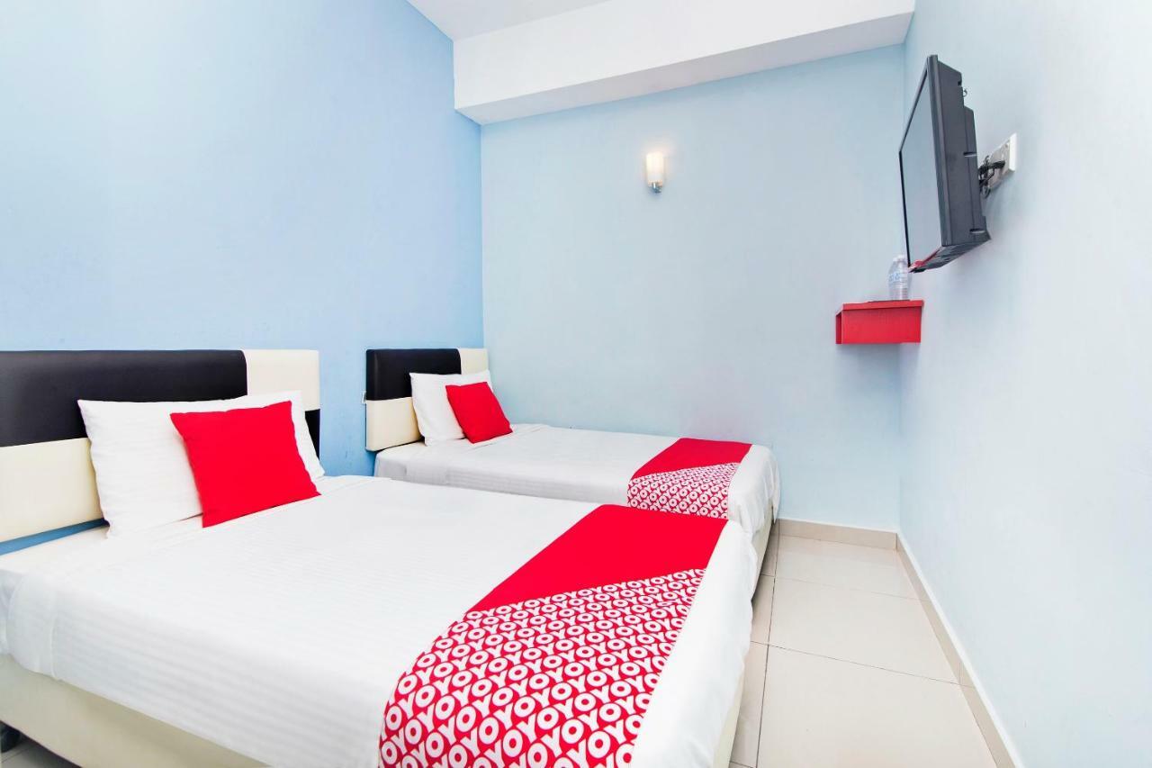 קואלה לומפור Oyo 220 Hotel Sri Maluri מראה חיצוני תמונה