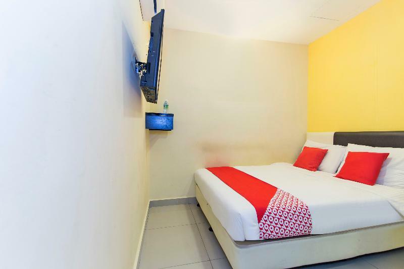 קואלה לומפור Oyo 220 Hotel Sri Maluri מראה חיצוני תמונה